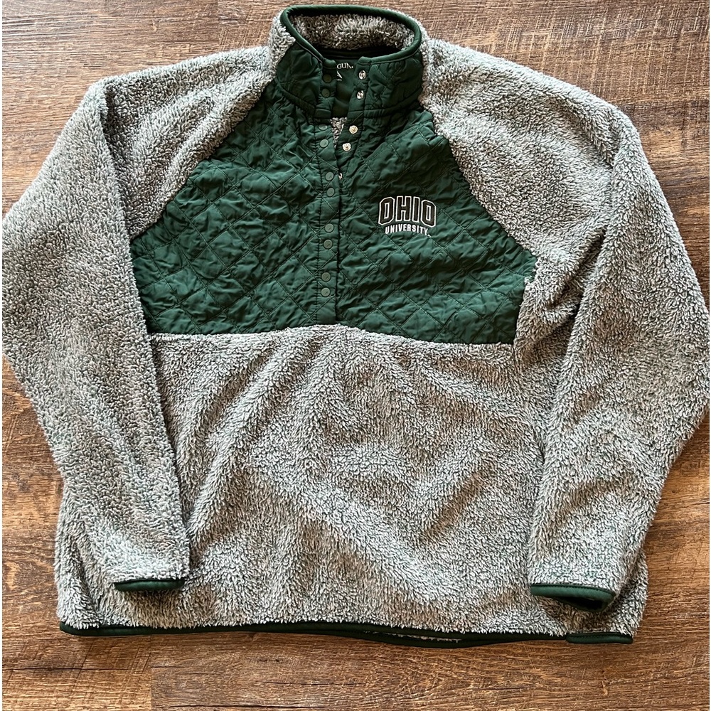 Ohio University Sherpa Thermal Pullover. Green and White